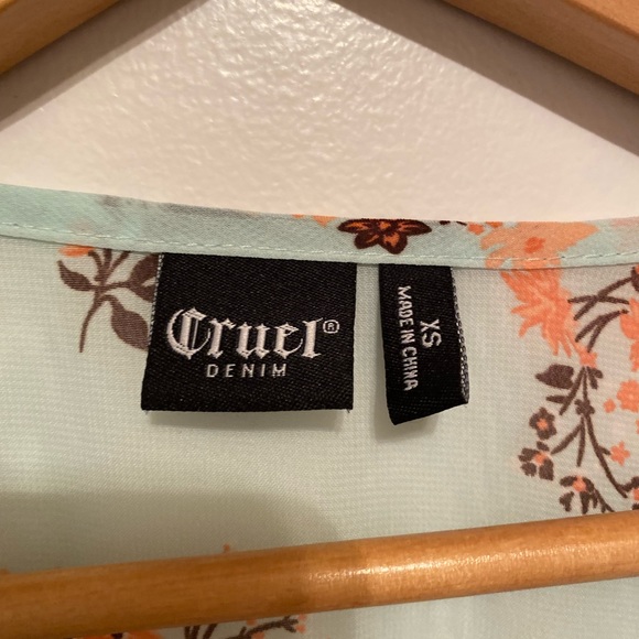 Cruel Girl Elbow Lenth Blouse - Picture 3 of 3